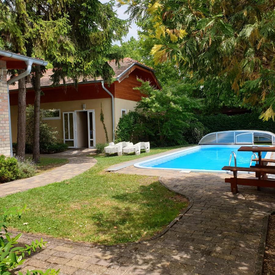 Villa Dorottya Balatonföldvár Exteriér fotografie